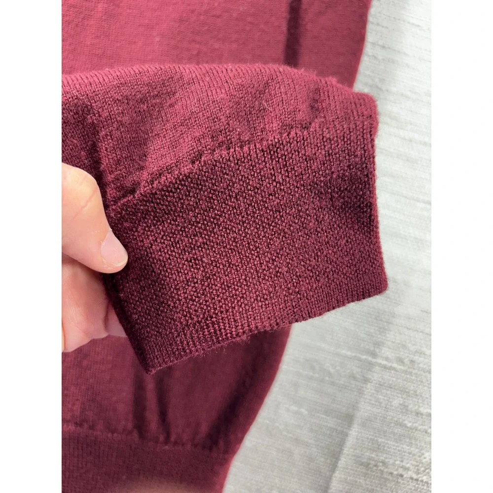 Calvin Klein Italian‎ Merino V Neck Sweater Men's Large Burgundy CK Knit